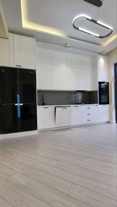 Продается дом 6 комнат, ор-р: Чайхона Салом, 2 сотки 460м²