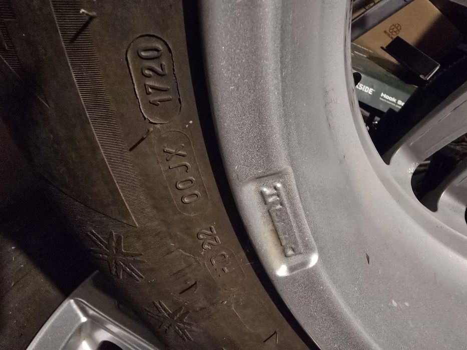 Set jante + Anvelope iarnă VW 17/7j/E40