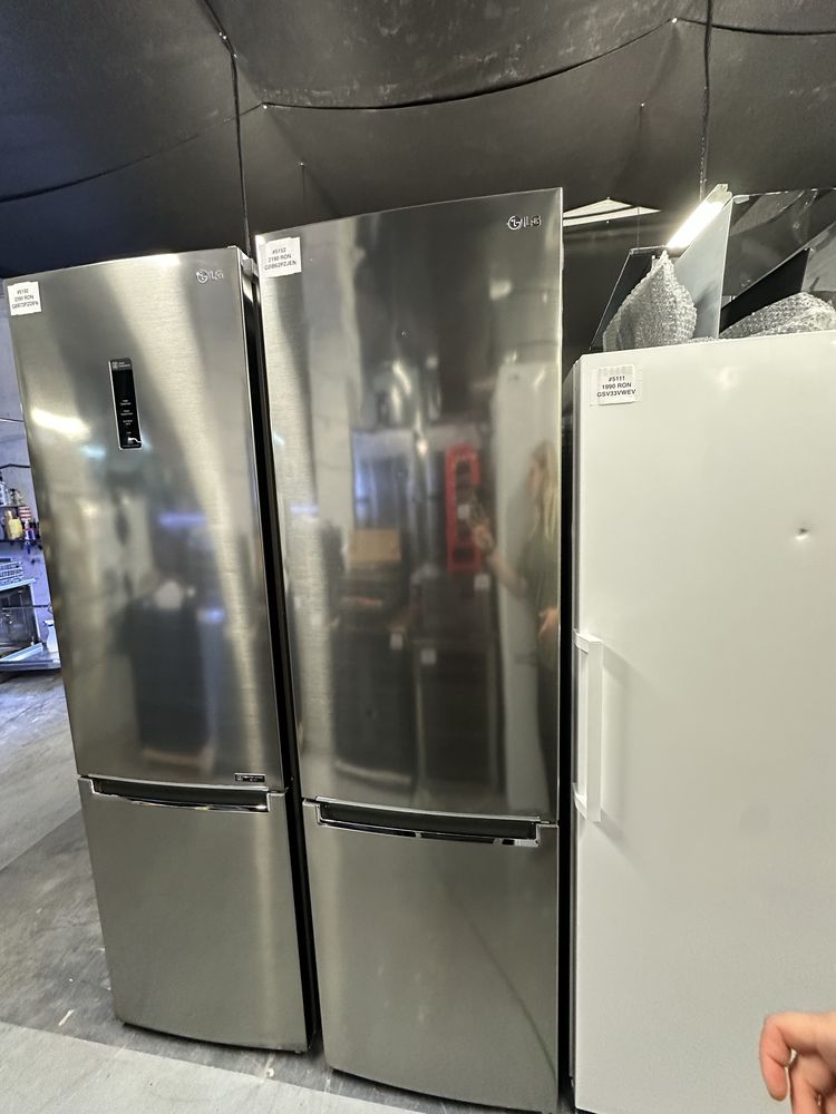 !!PROMOTIE!! 1800 RON!! Combină frigorifică LG GBB62PZJEN