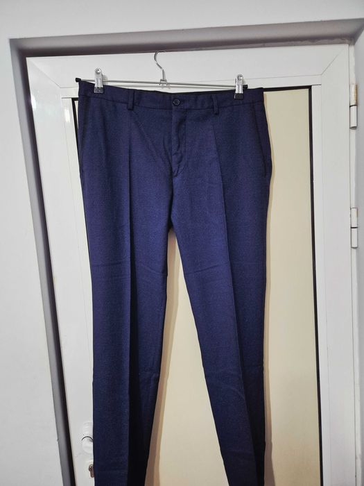 Официален мъжки костюм