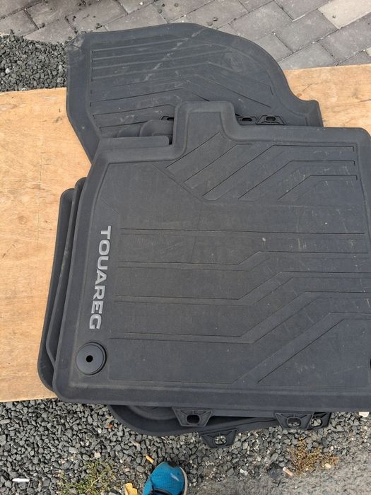 Vând presuri  Skoda