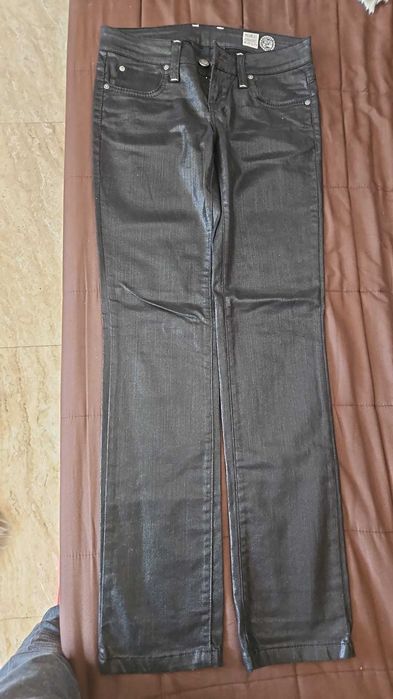 Blugi noi SIA MIA – Straight Fit (W27 L34)