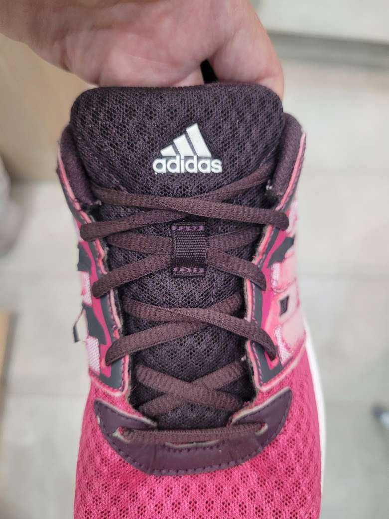 Оригинални маратонки Adidas, маратонки Адидас, със забележки