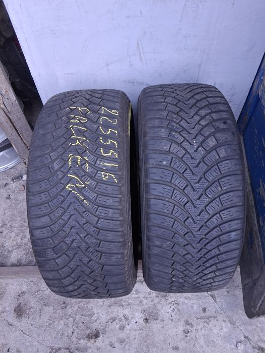 225 55 16 FALKEN 2бр зимни