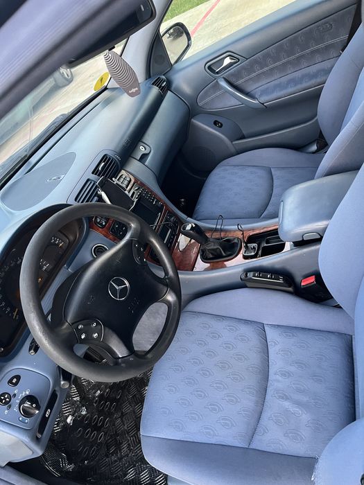 Mercedess ,de vanzare ,mai multe detalii in privat