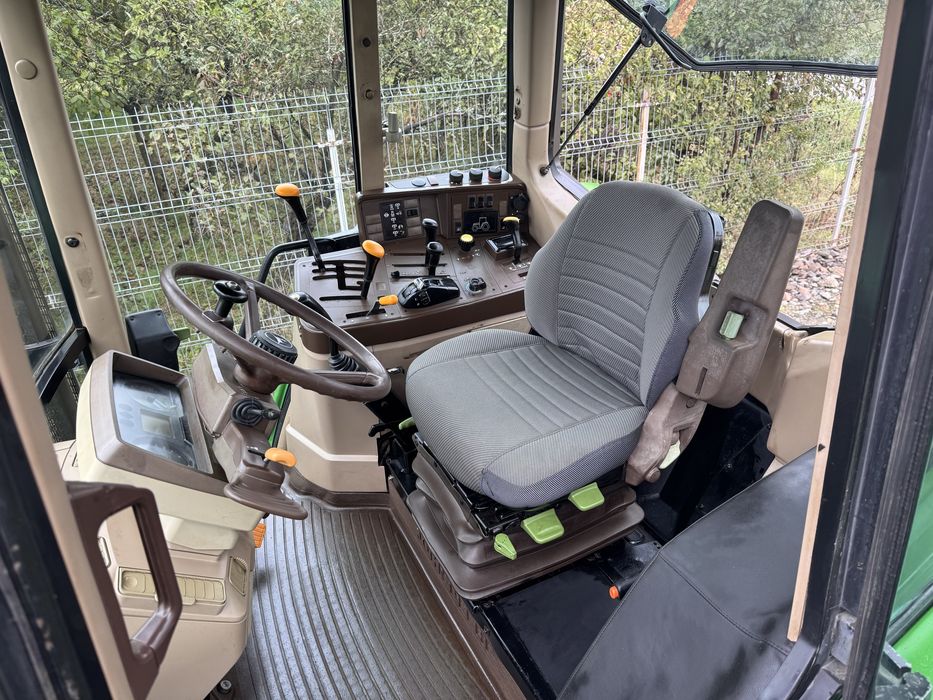 Tractor John Deere 6210 Cu Încarcator Frontal John Deere