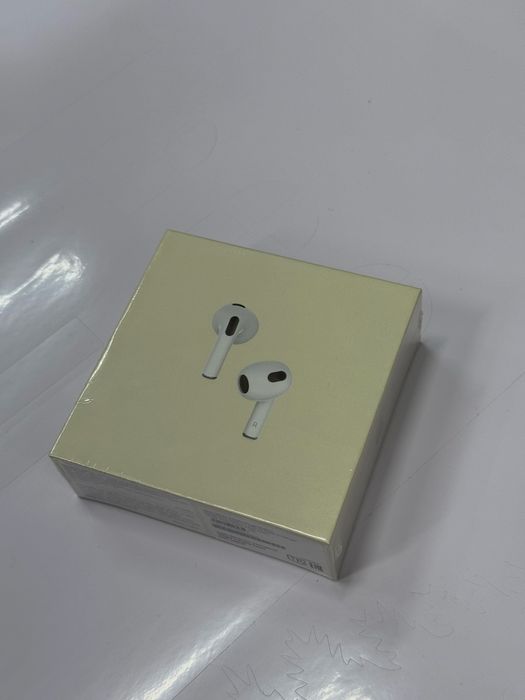 Продам AirPods новые, в хорошем состоянии