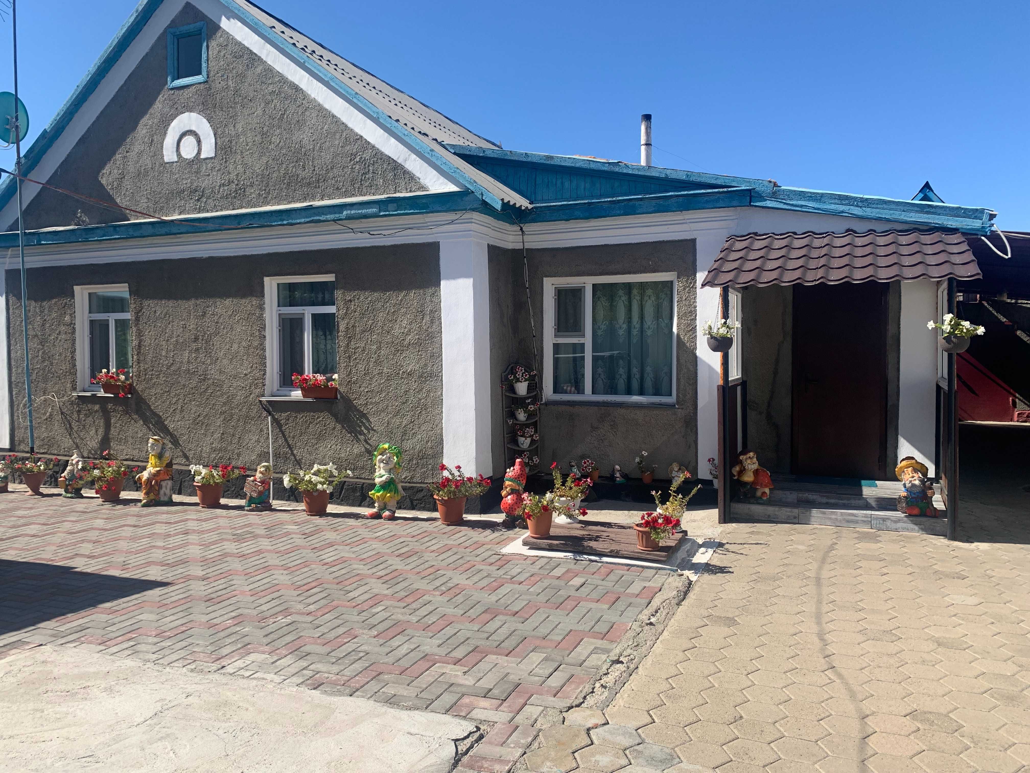 №007. Продается отличный дом на правом берегу.