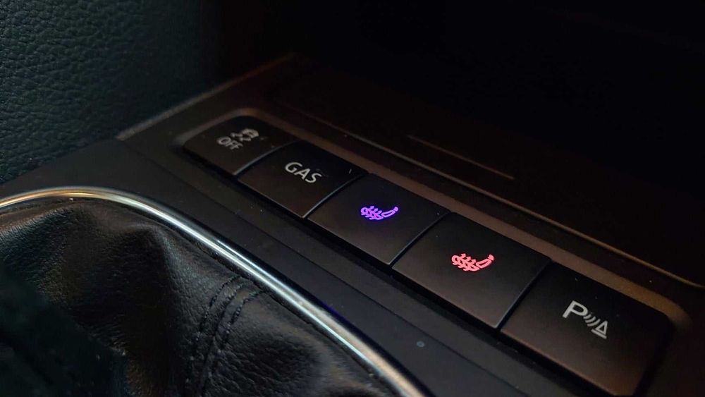 Reparam Incalzire Scaune Auto - Vindem- Montam Incalzire Scaune Carbon