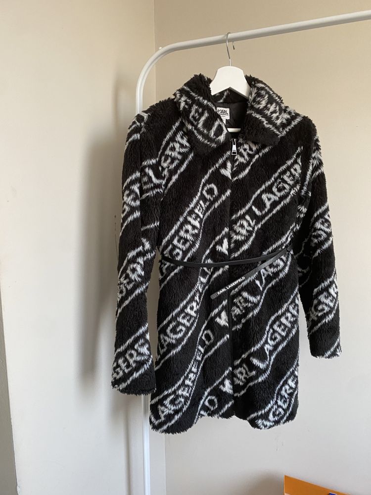 Оригинално яке karl lagerfeld