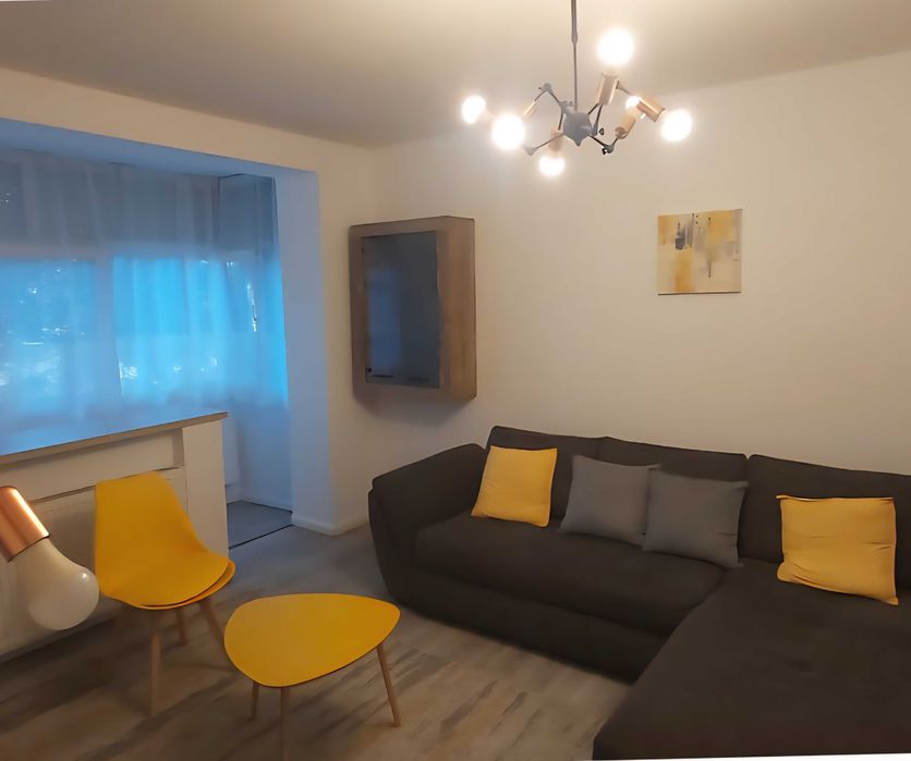 Chirie Apartament 2 camere cu loc de parcare ,Piata Bucuresti 380 euro