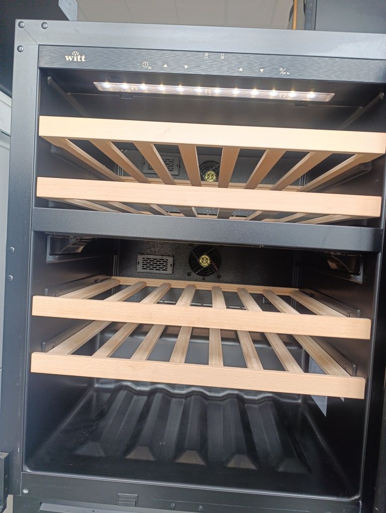 Витрина за вино  WINE COOLER