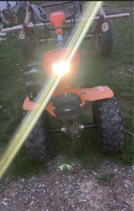 Vand motocultor cu tot cu căruț