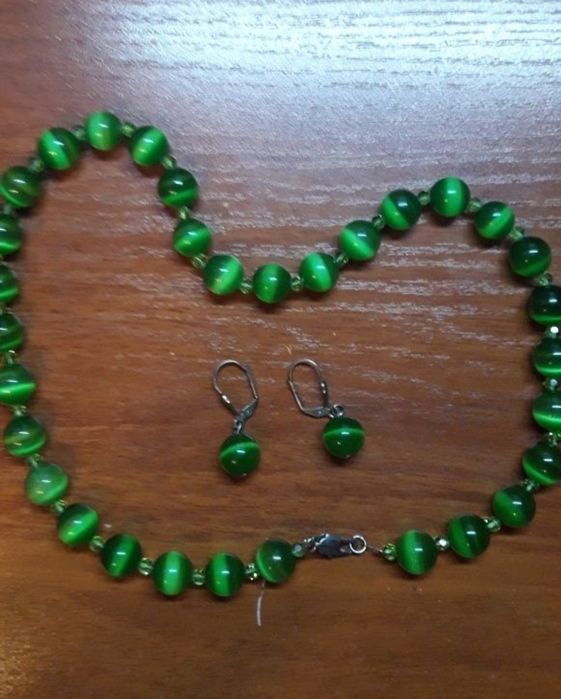 Набор из камня кошачий глаз