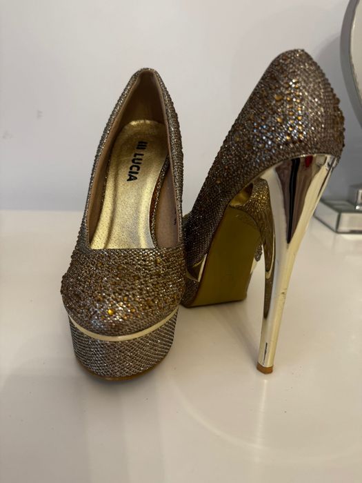 Pantofi eleganti diverse