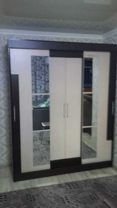 Шкафы-купе , шкафы распашные  в наличии.