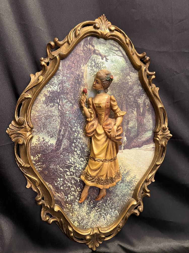 Doua tablouri decorative în relief realzate in stil Rococo