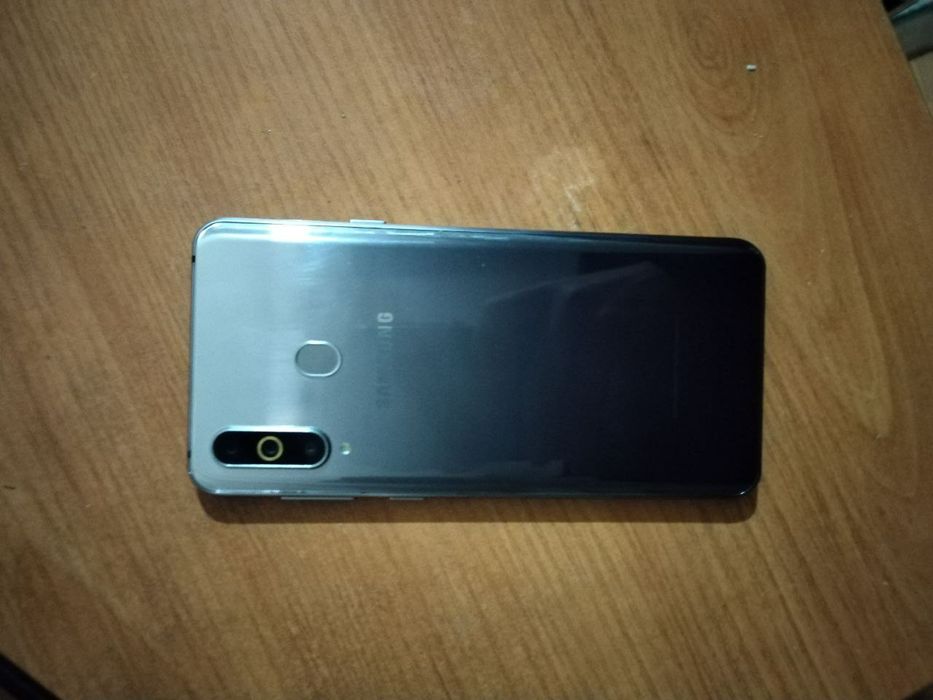 Samsung a9pro  qotmaydi pubg 60 kutaradi