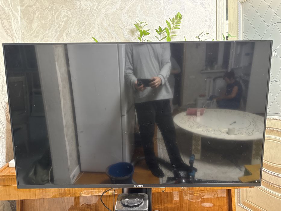 Телевизор SONY..