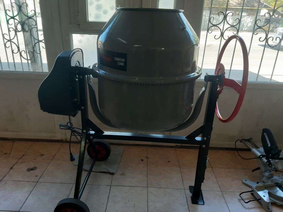 Бетономешалка и Вибратор Аренда-прокат