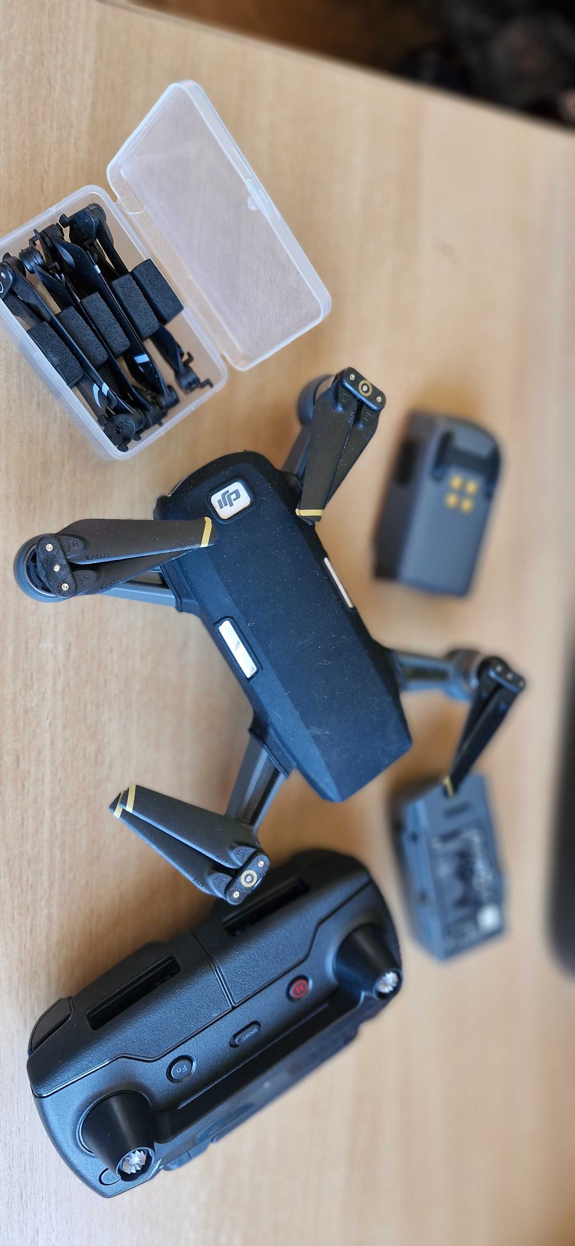 Dronă dji spark impecabila acccesorii incluse