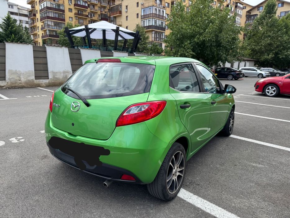 Mazda 2 Mazda 2 – 1.3 benzină, an 2009 – 121.597 km reali