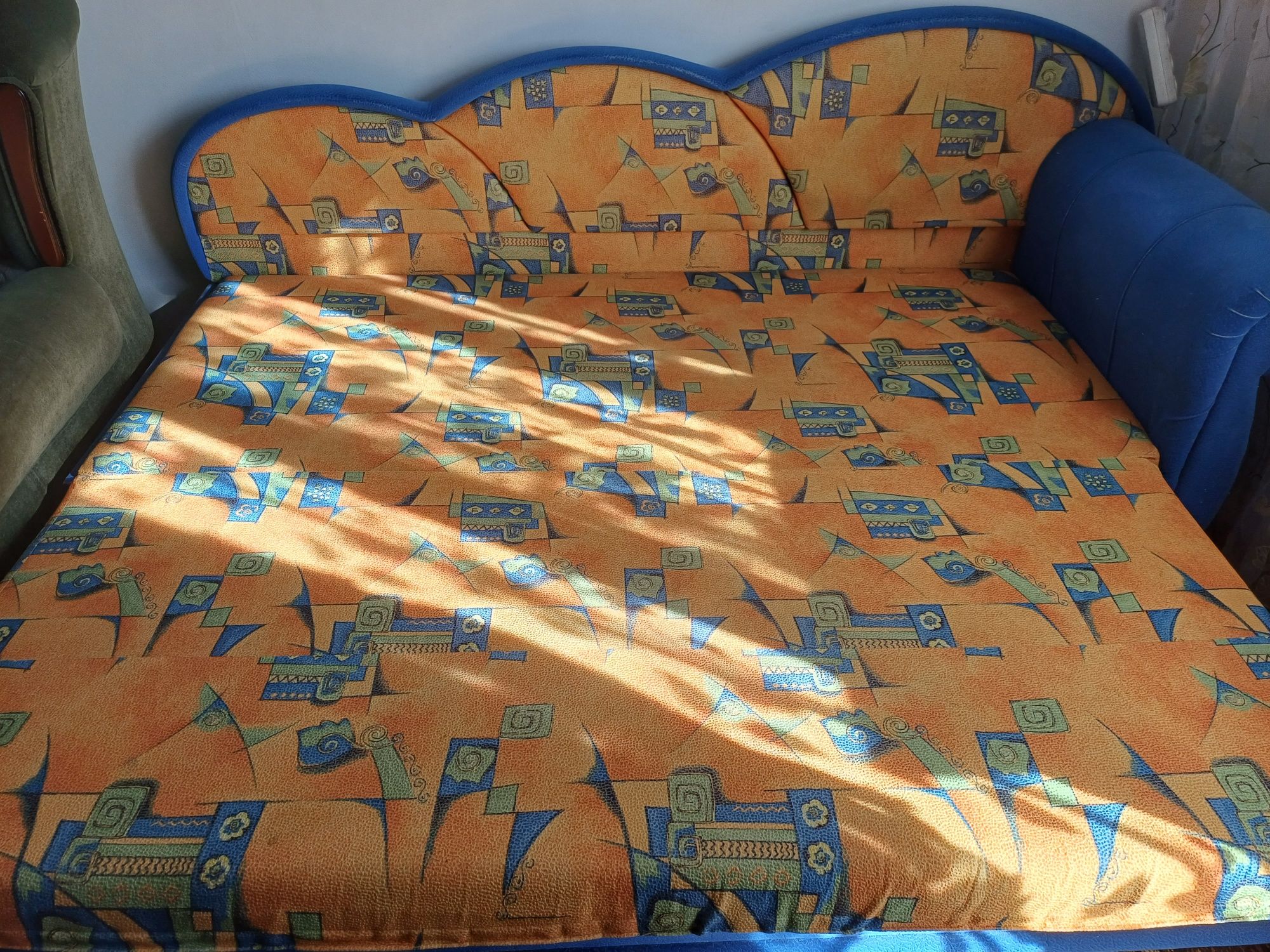 Продам тахту,б/у