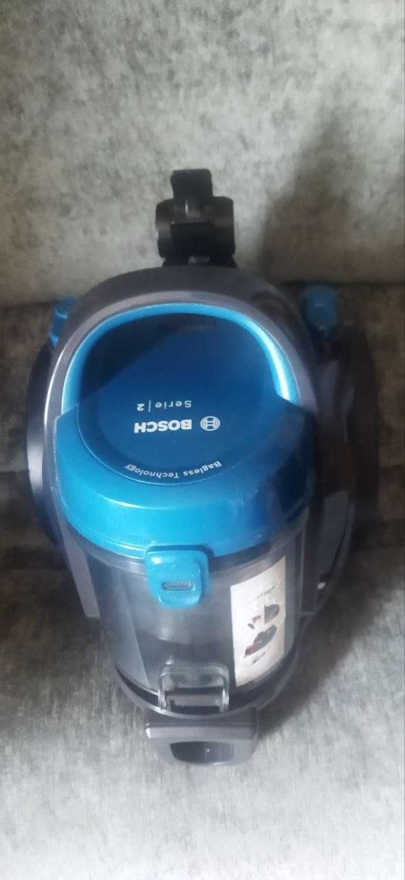 Продается пылесос BOSCH  BG 505 (ГЕРМАНИЯ)  в хорошем состоянии