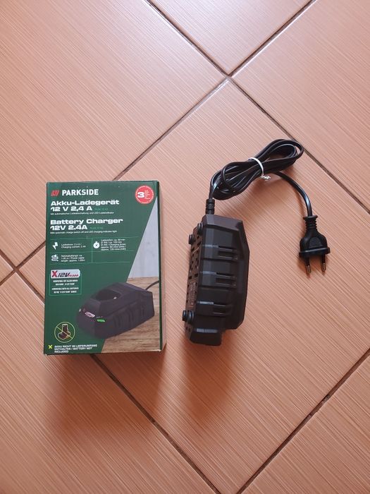 Incarcator parkside 12v 2.4ah