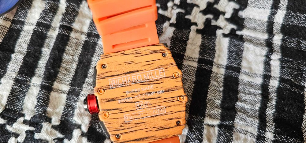 ochelari de soare scrie pe ei Louis Vuitton ceas de mana RICHARD MILLE