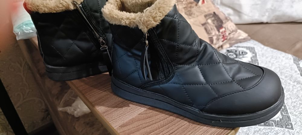 Продам новые ботиночки не подошёл размер