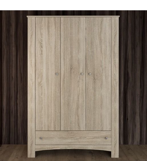 Трикратен гардероб