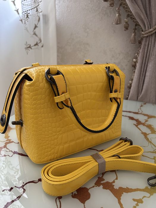 Сумка от Victoria Beckham