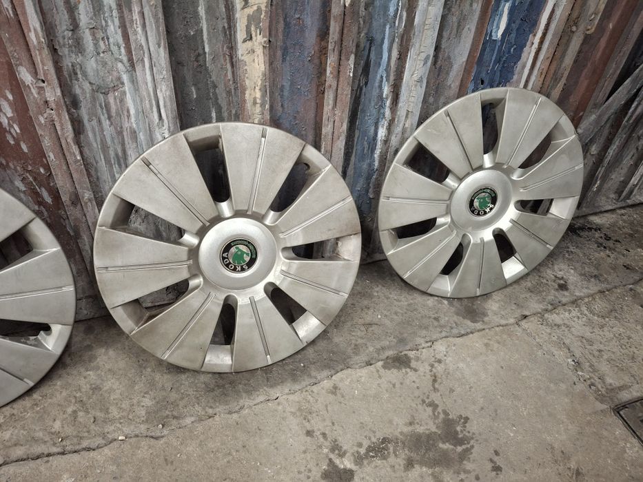 Тасове за шкода 15 цола. Оригинални  60лв.