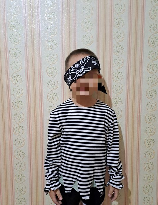 Продам  детский костюмы