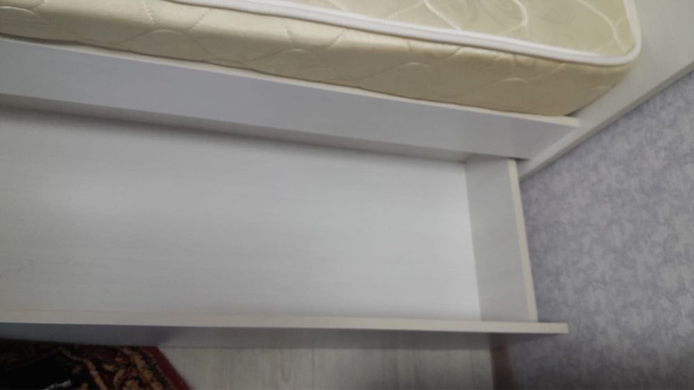 Срочно продам двуспальную кровать