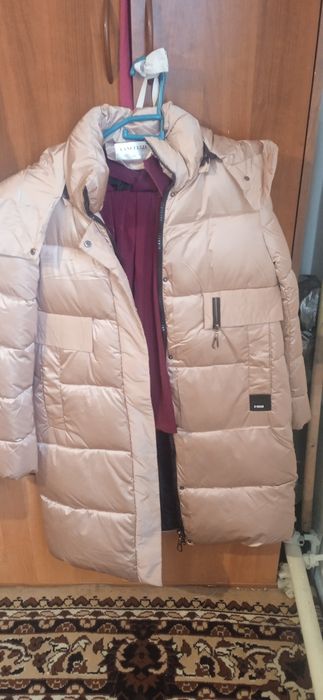 Продаем куртку зимнюю женскую