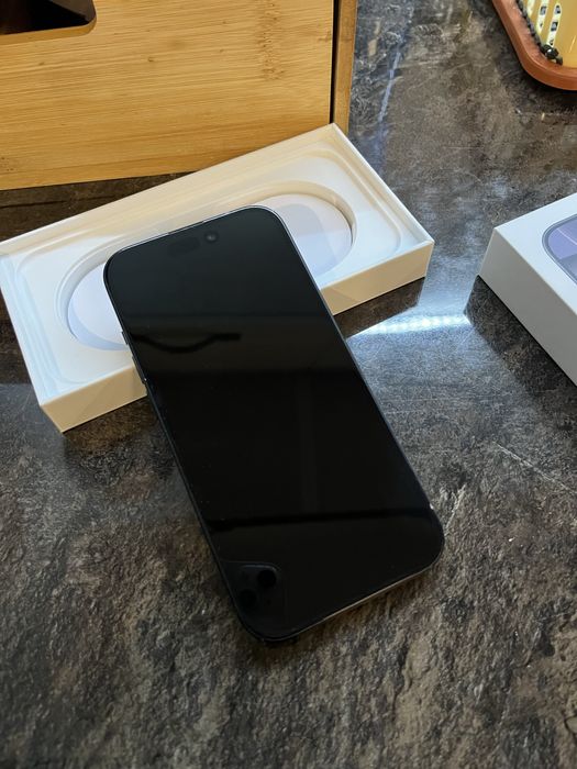 Iphone 15 128 GB Много запазен