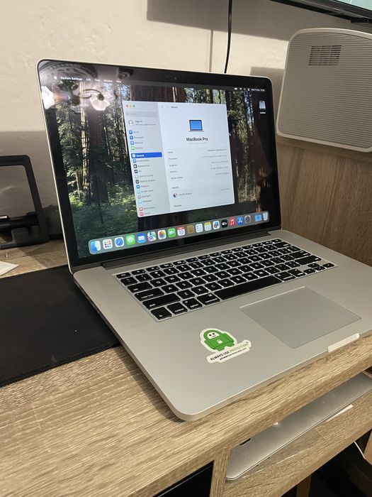 Laptop Macbook Pro i7 Mid 2015 Retina display 15inch