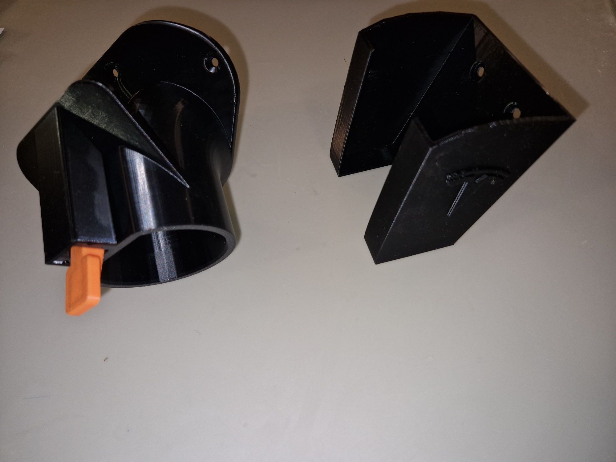 Поставки за зарядна станция Tesla Mobile Connector