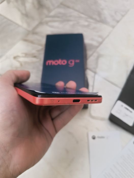 Motorola Moto G04 перфектен като нов