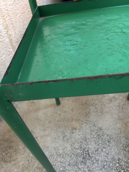 Метален стелаж в Ямбол