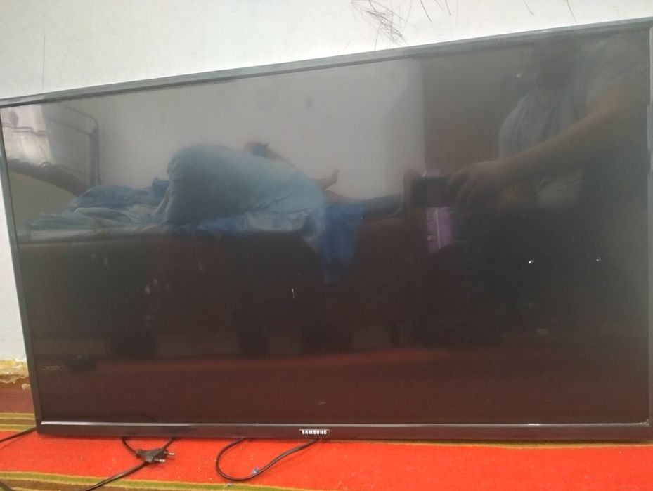 Продам телевизор Самсунг