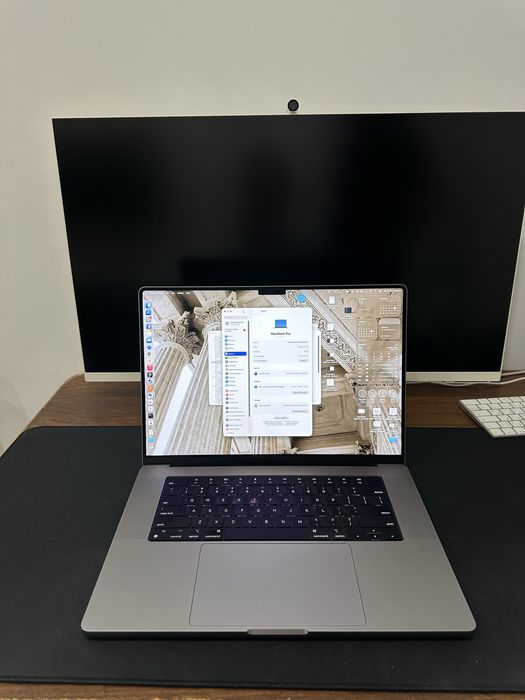 Продам MacBook Pro 16 дюймов M1 Pro 1TB 2021