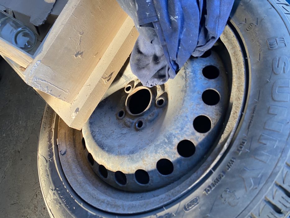 Cauciucuri de iarna cu jante 205/55R 16