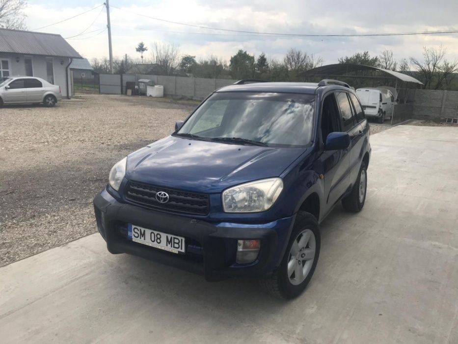 Dezmembrari dezmembrez piese toyota rav4 an 2002 motor 2000cmc 4x4 gpl