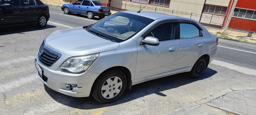 Chevrolet cobalt 2017