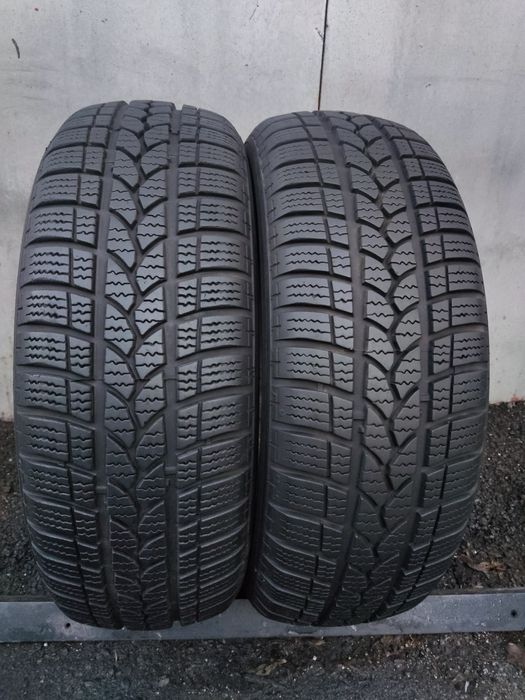 2бр зимни гуми 185/60/15 Kormoran Snowpro
6.99mm
dot21
Много добро със