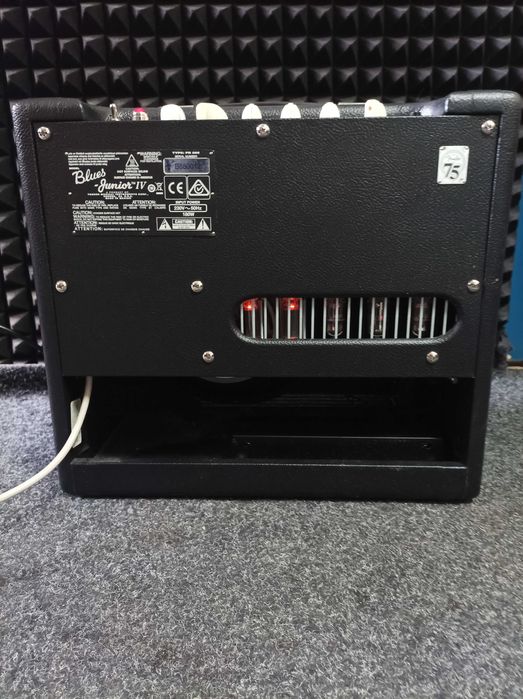 Fender Blues Junior IV 75th Anniversary Edition - 2021 година.
