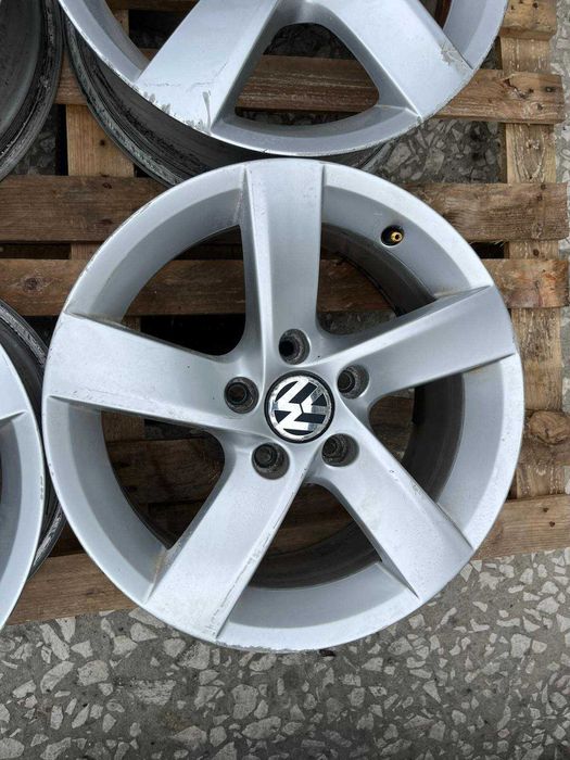 Алуминиеви джанти VW Passat B7 Touran 7Jx16 ET45 3AA601025A ном 210